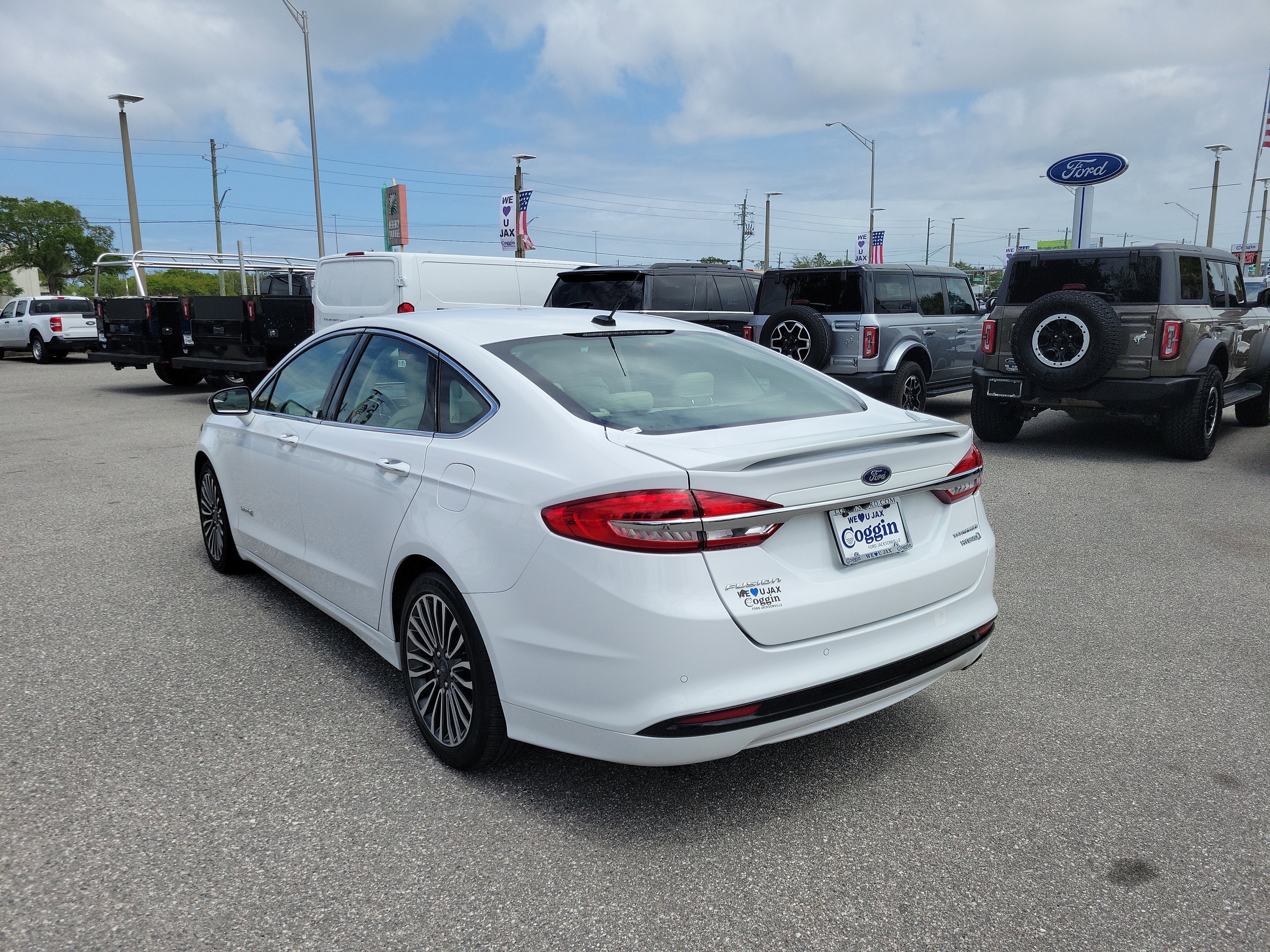 Used 2018 Ford Fusion Titanium image 2