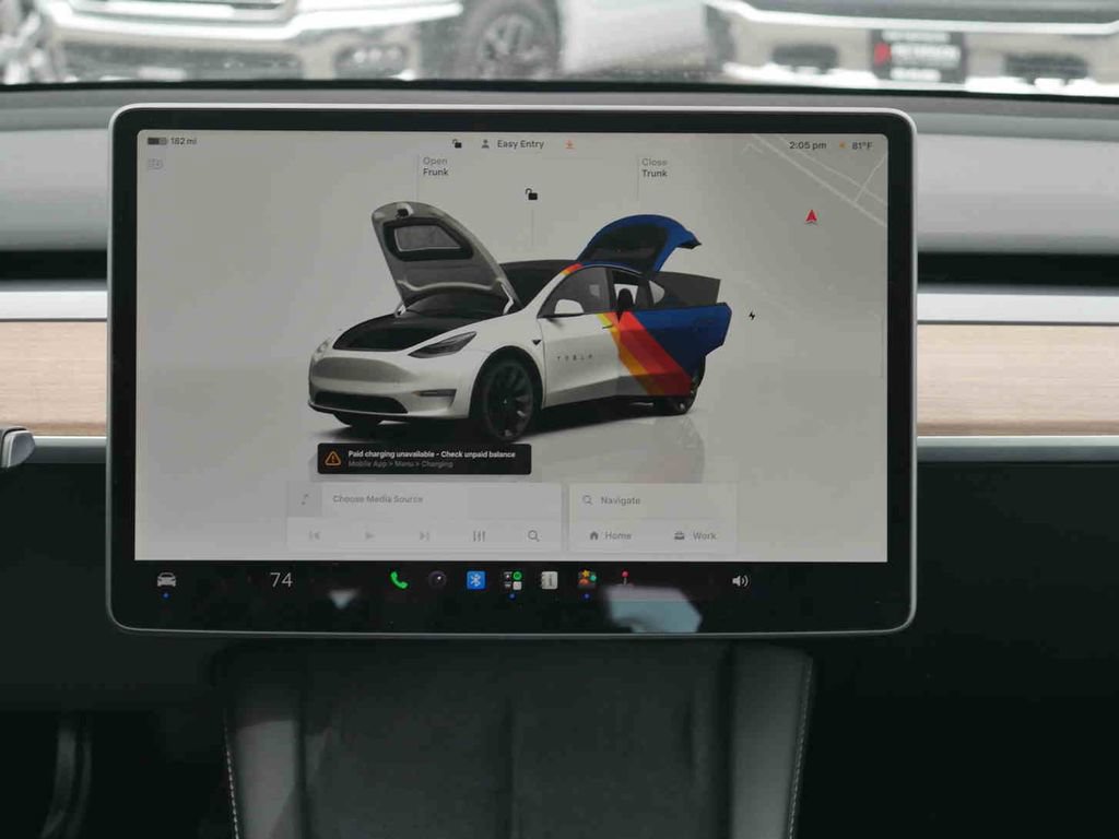 Used 2022 Tesla Model Y Long Range AWD/4WD image 6