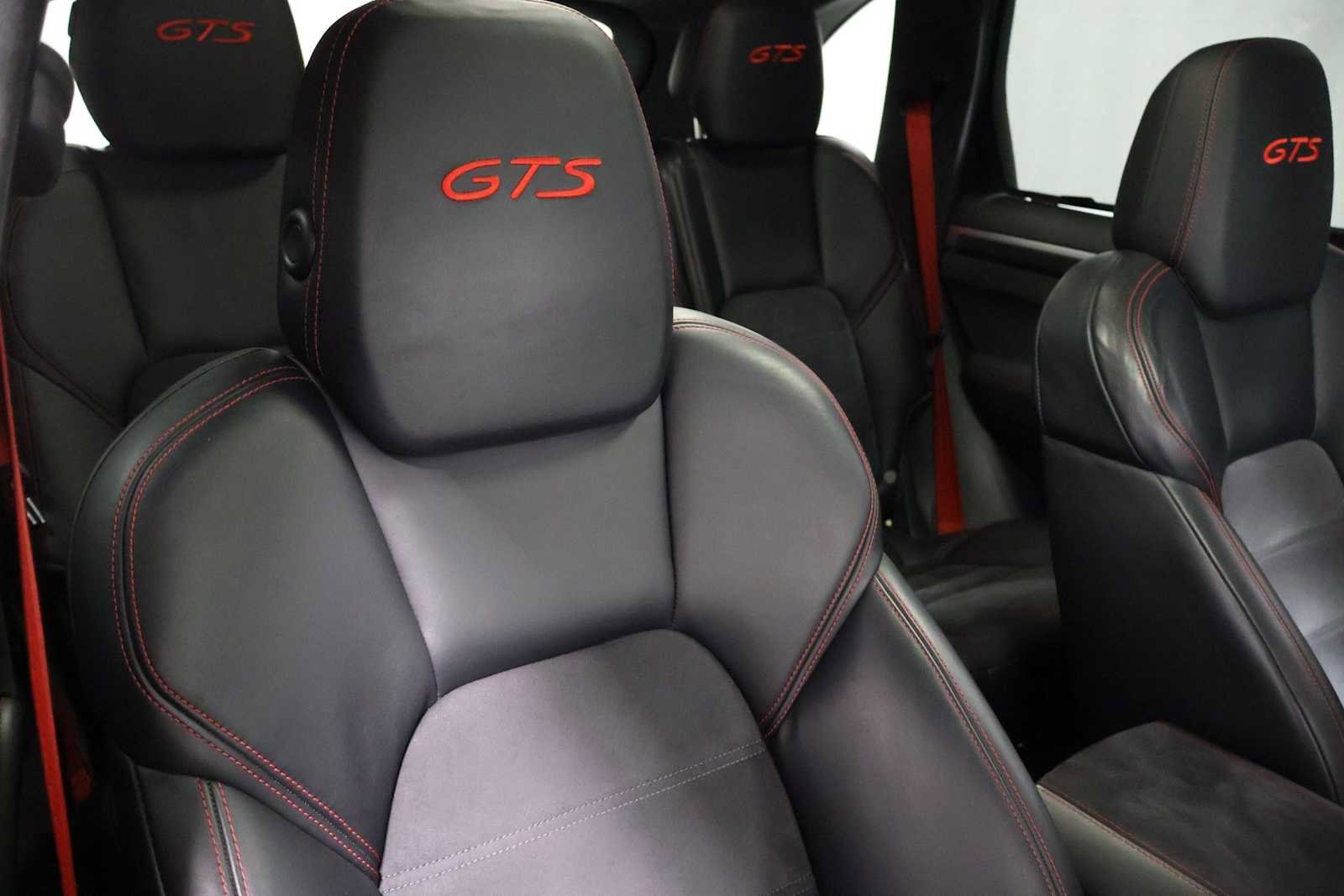 Used 2014 Porsche Cayenne GTS AWD/4WD image 22