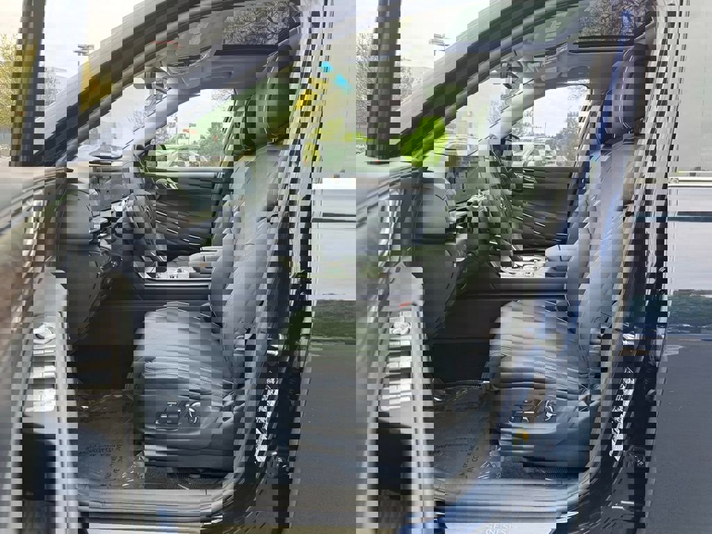 Used 2025 Genesis GV80 3.5T Advanced image 28