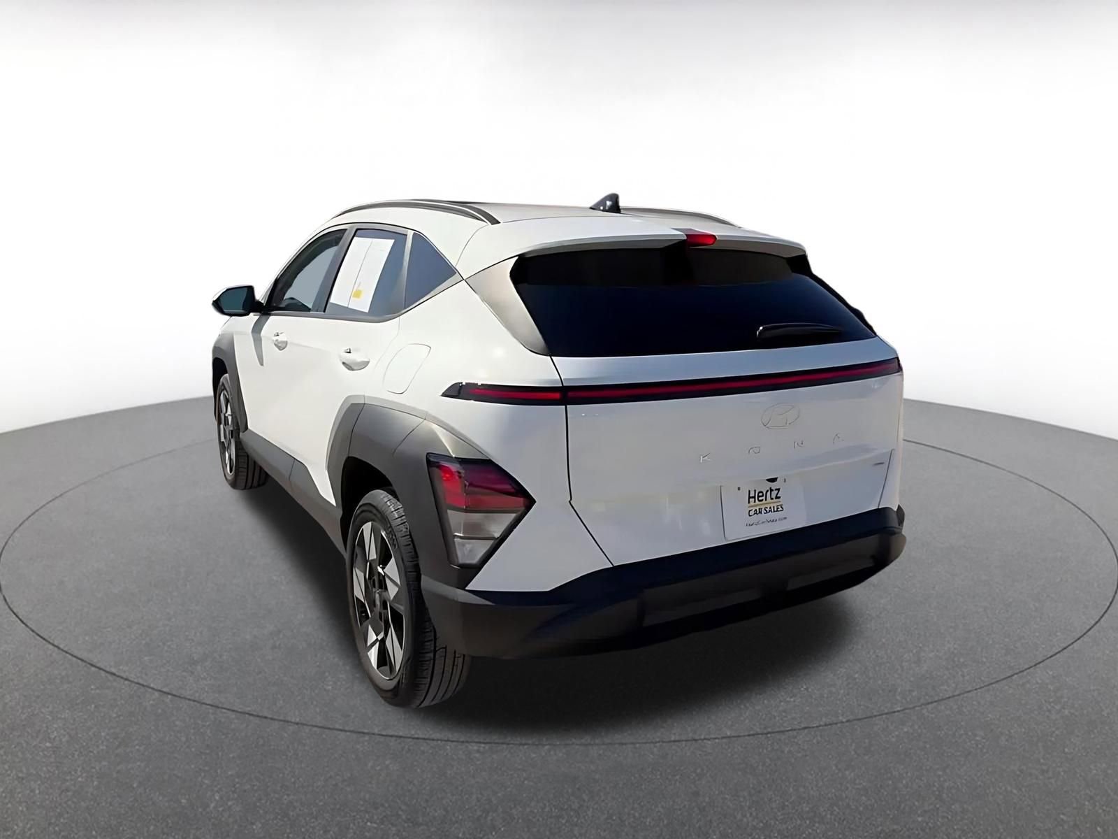 Used 2025 Hyundai Kona SEL image 11