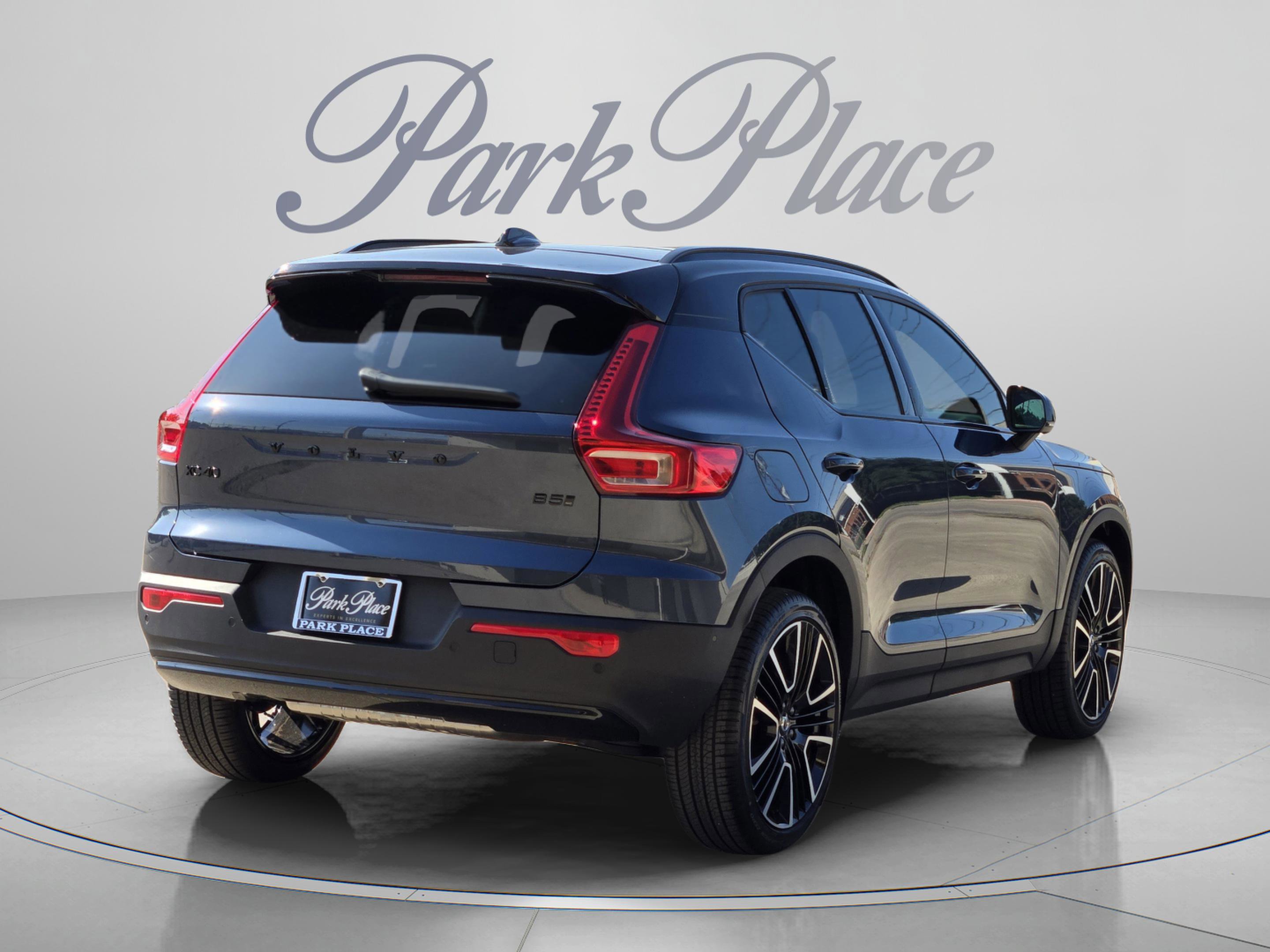 New 2026 Volvo XC40 B5 Ultra w/ Protection Package Premier AWD/4WD image 6