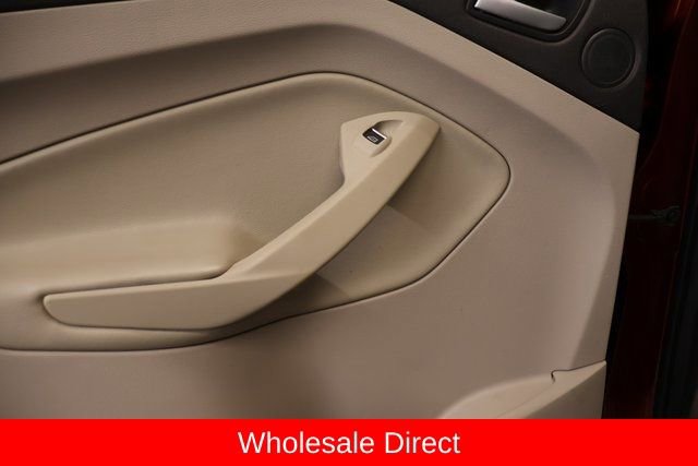 Used 2015 Ford Escape Titanium w/ Equipment Group 301A AWD/4WD image 29