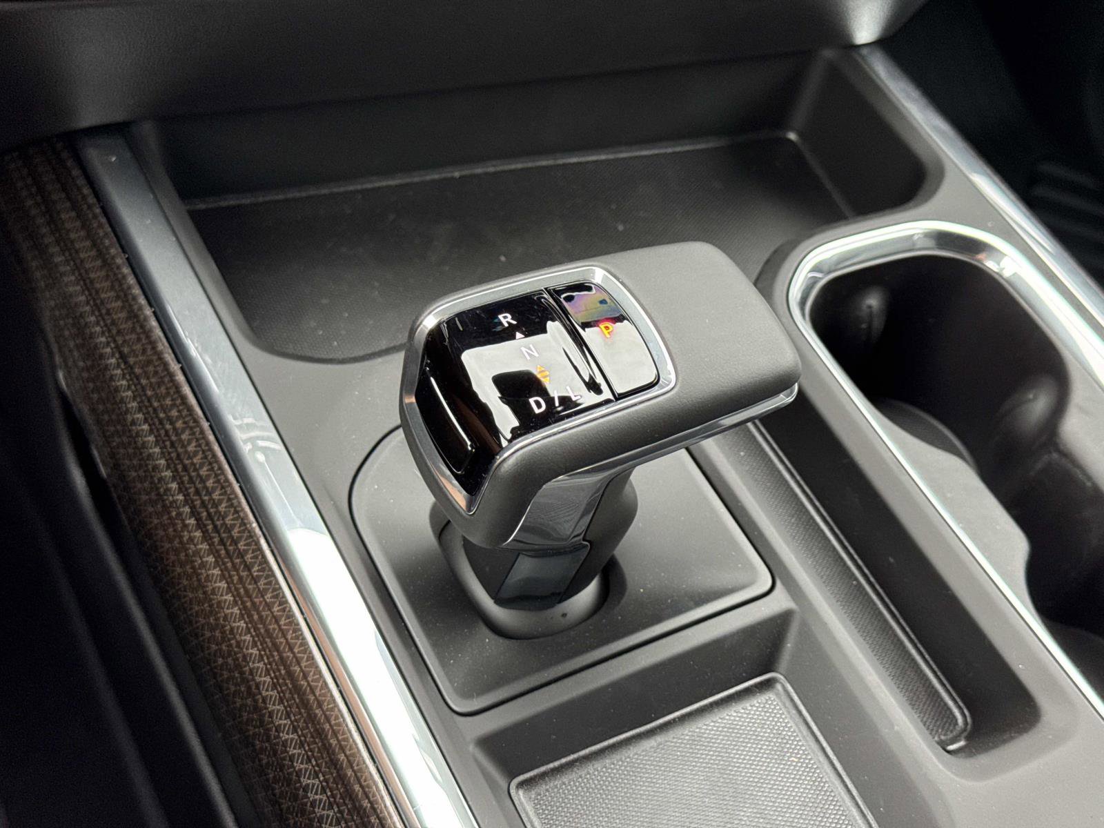 Used 2025 Chevrolet Silverado 1500 LT Trail Boss w/ Convenience Package II image 30