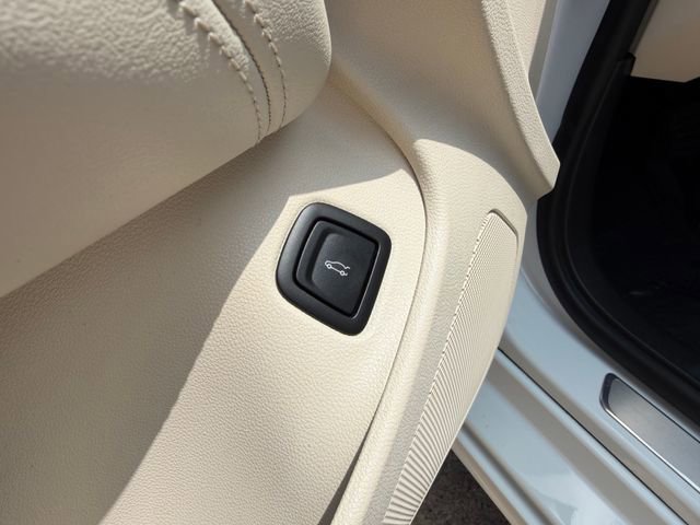 Used 2024 Cadillac CT4 Luxury w/ Sun And Sound Package RWD image 20