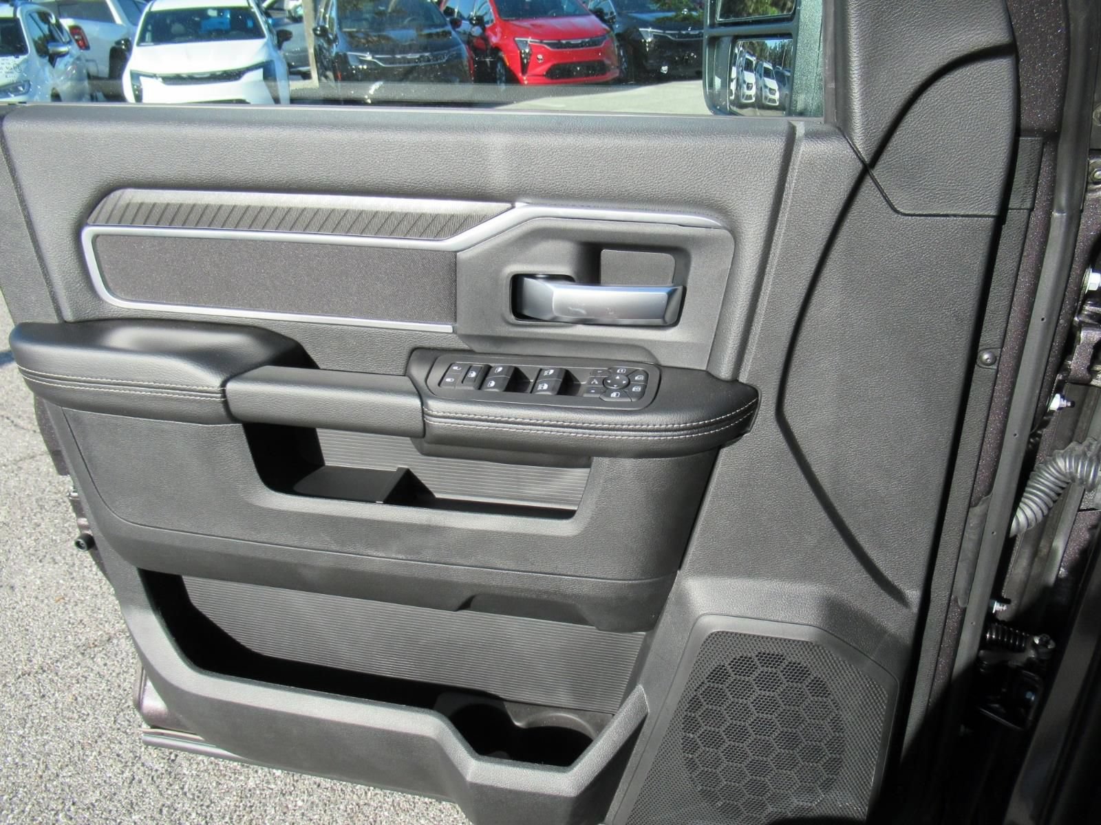 New 2026 RAM 3500 Big Horn AWD/4WD image 19