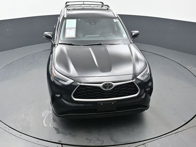 Certified 2023 Toyota Highlander XLE image 50