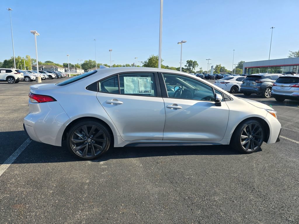 Used 2023 Toyota Corolla SE FWD image 9
