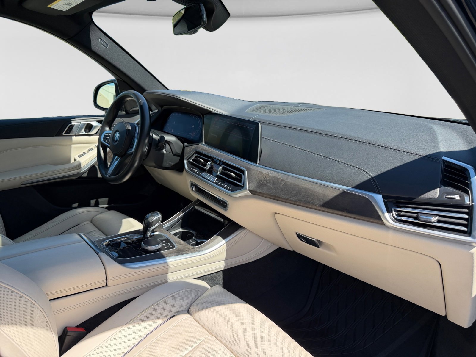 Used 2020 BMW X5 M50i w/ Executive Package AWD/4WD image 23