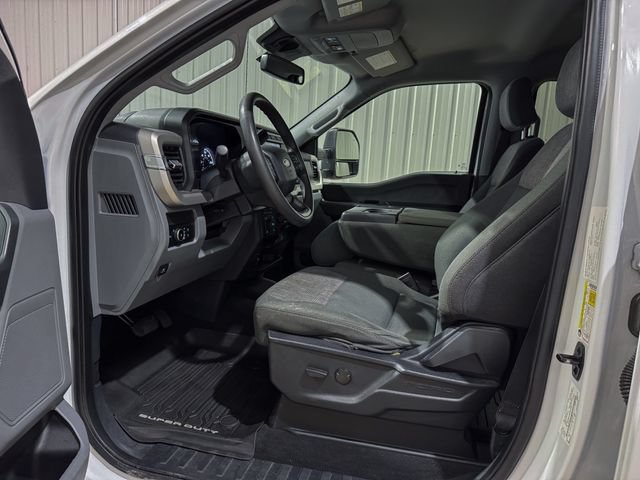 Used 2023 Ford F250 XLT AWD/4WD image 11