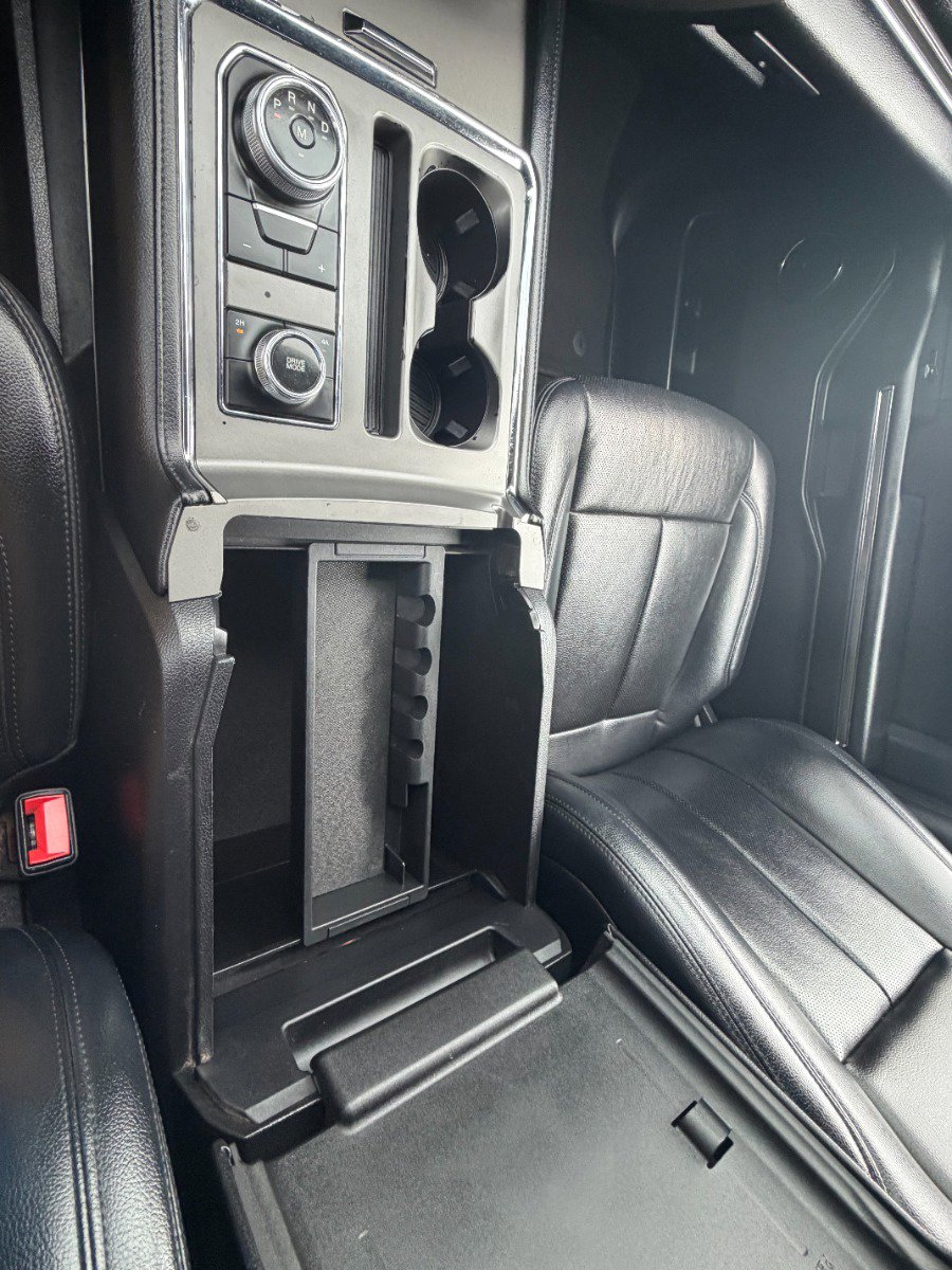 Used 2019 Ford Expedition Max XLT w/ Equipment Group 202A AWD/4WD image 23