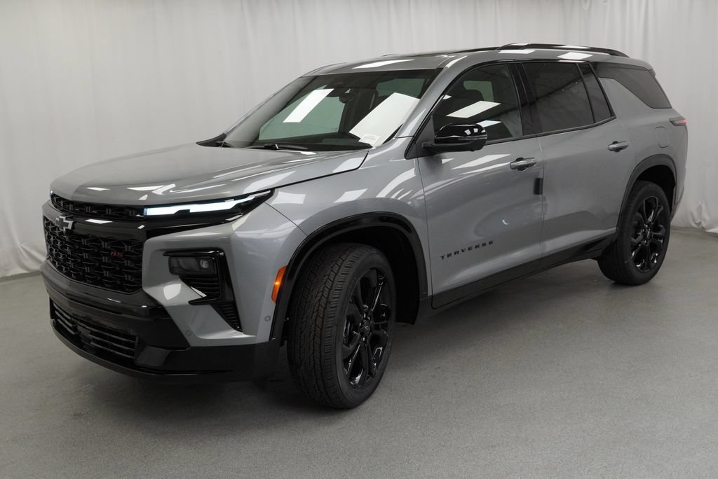 New 2027 Chevrolet Traverse RS w/ LPO, Floor Liner Package AWD/4WD image 4