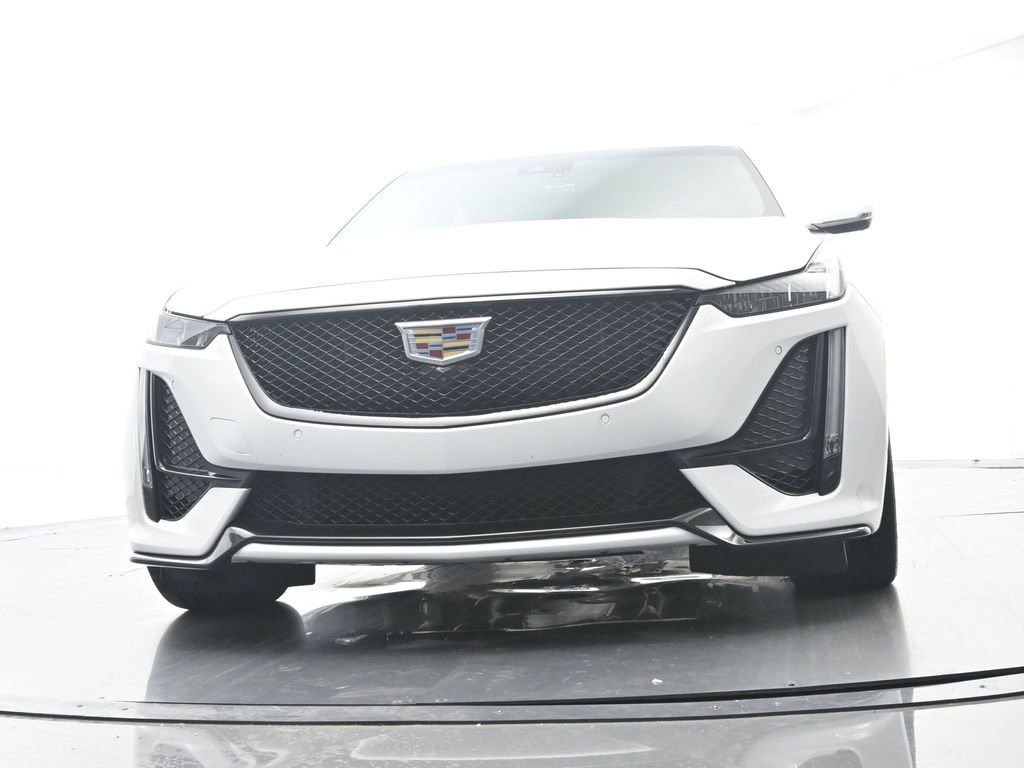 Used 2022 Cadillac CT5 V w/ Platinum Package RWD image 55