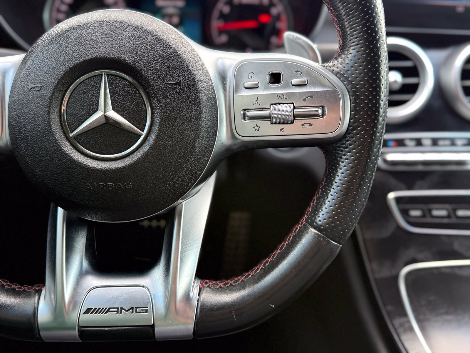 Used 2019 Mercedes-Benz C 43 AMG 4MATIC Sedan w/ Parking Assistance Package image 27