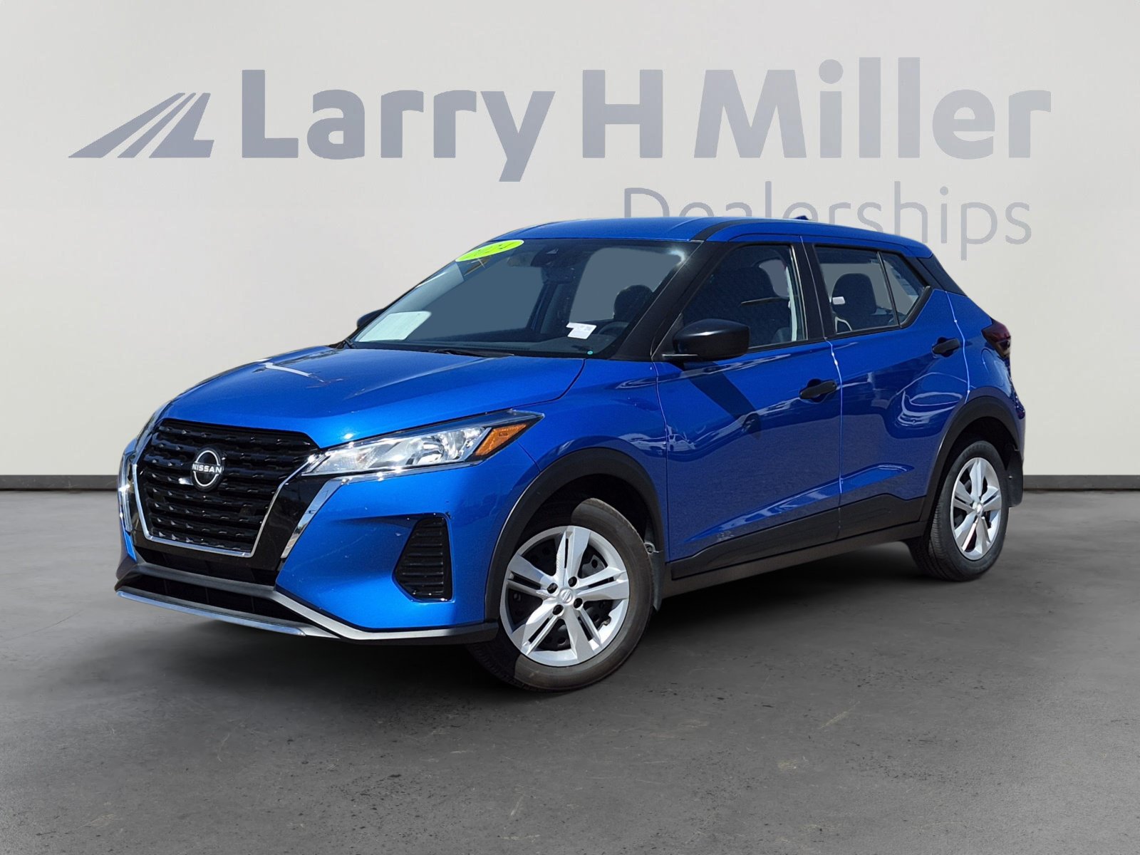 Used 2024 Nissan Kicks S w/ Interior Electronics Package