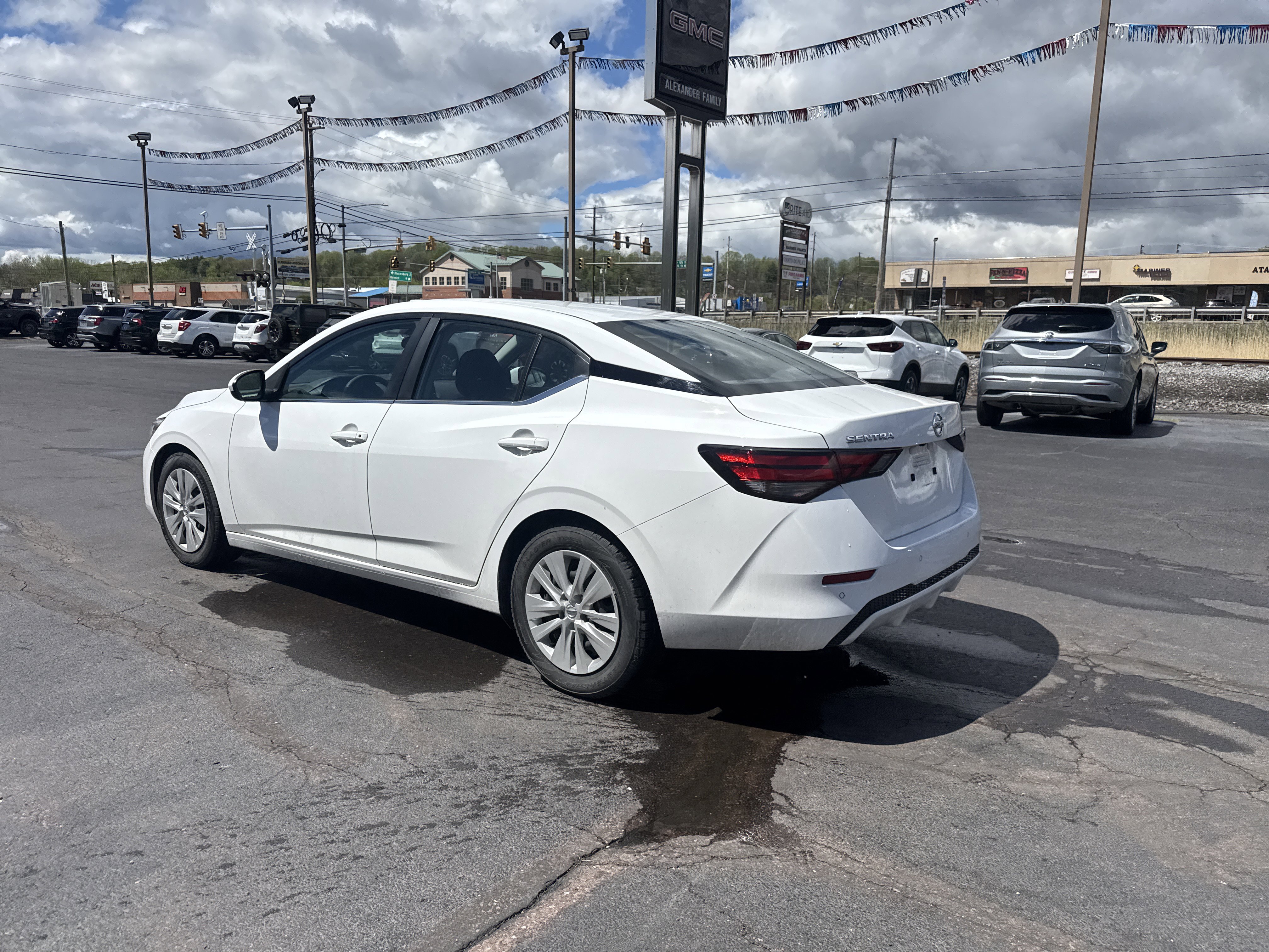 Used 2022 Nissan Sentra S image 8