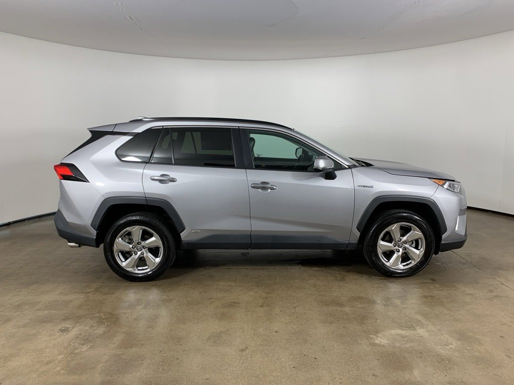 Used 2021 Toyota RAV4 Limited image 5