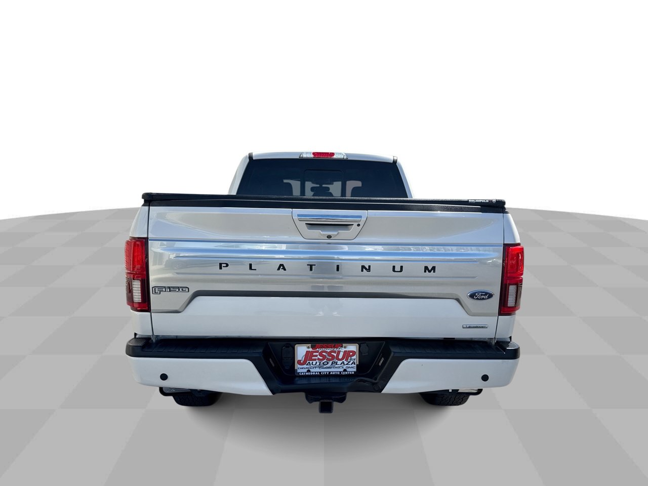 Used 2019 Ford F150 Platinum w/ Equipment Group 701A Luxury AWD/4WD image 4