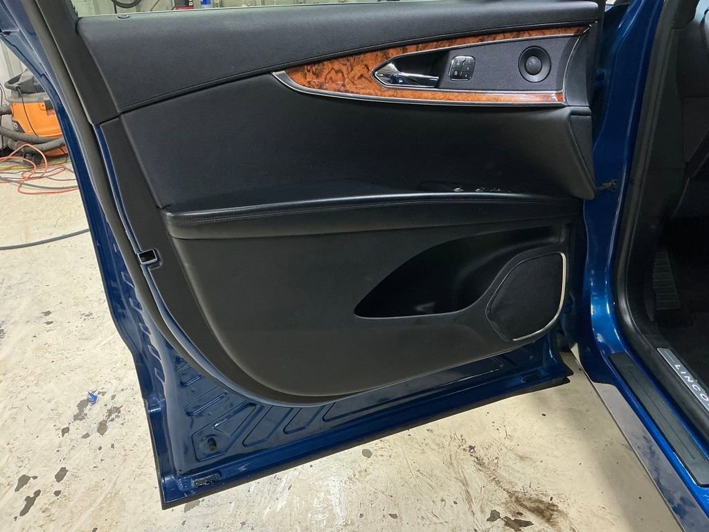 Used 2020 Lincoln Nautilus Reserve w/ Equipment Group 201A image 18