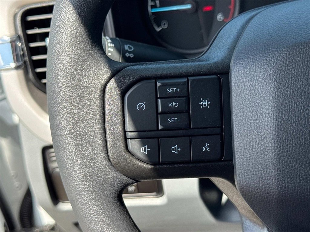 New 2025 Ford F350 XL w/ XL Chrome Package image 9