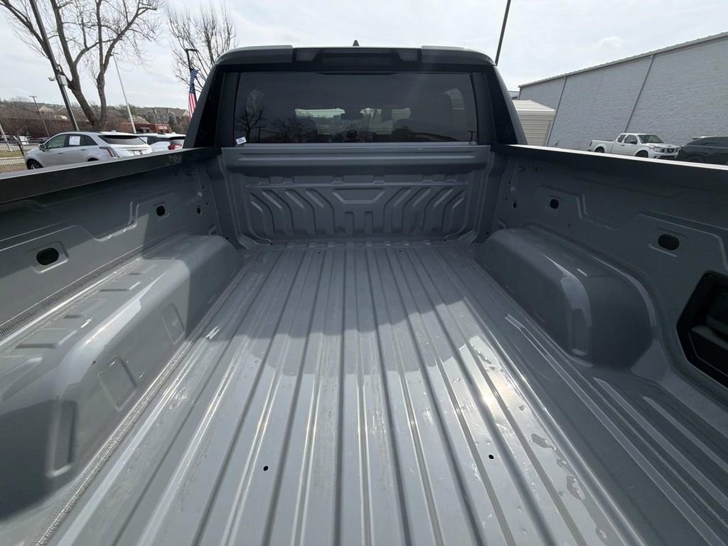 Used 2026 GMC Sierra EV Elevation image 13