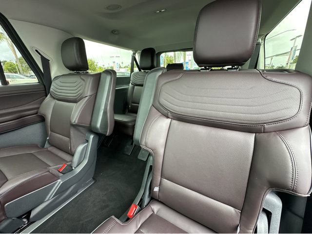 New 2026 Ford Expedition Max Platinum w/ Platinum Ultimate Package AWD/4WD image 17