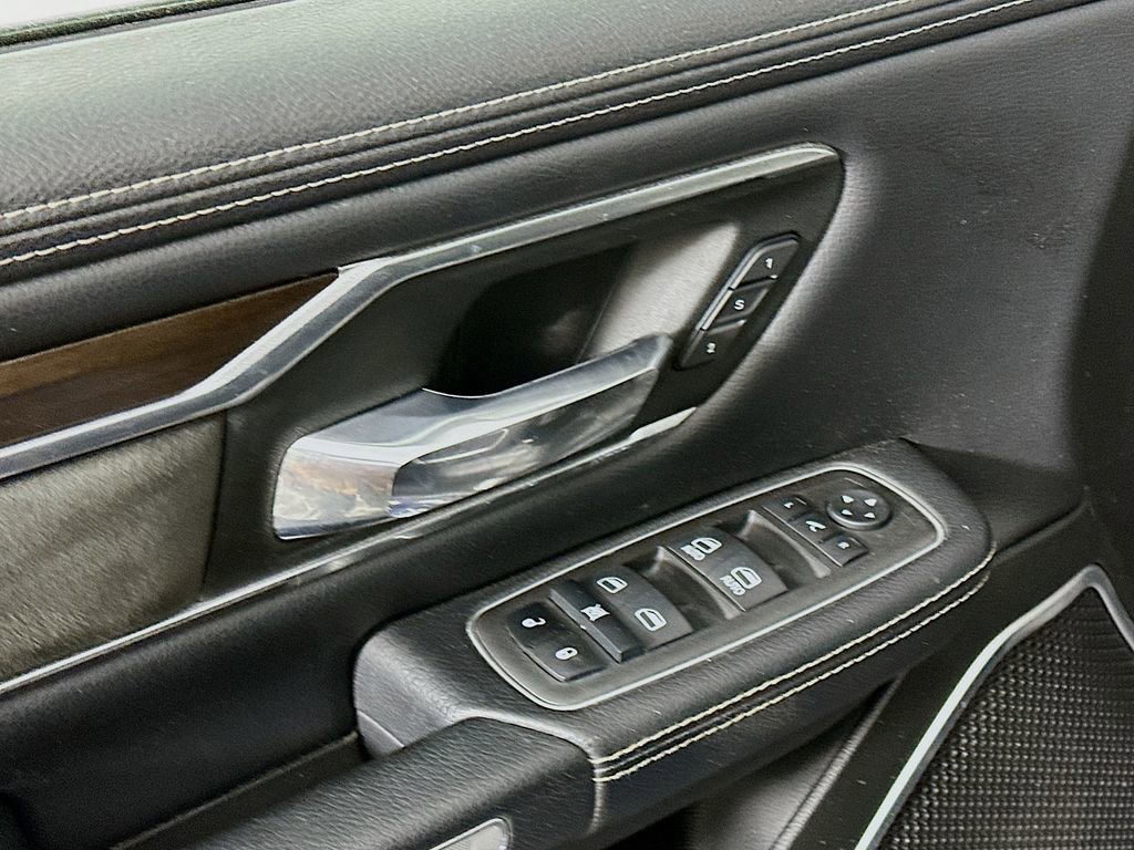 Certified 2022 RAM 1500 Laramie image 27