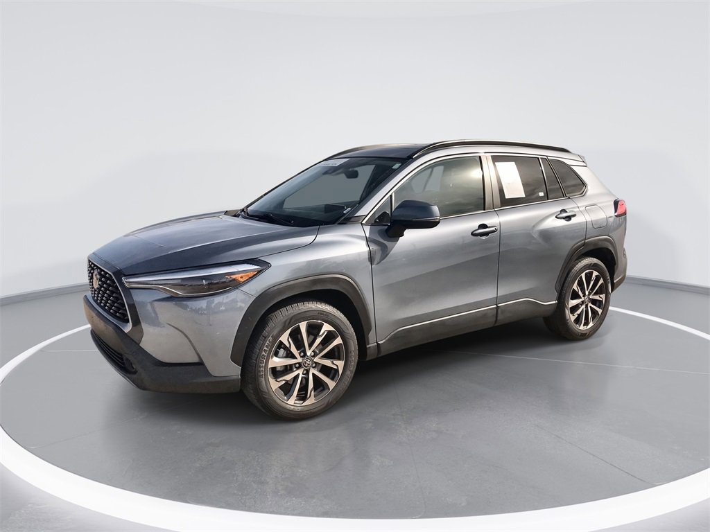 Used 2022 Toyota Corolla Cross XLE