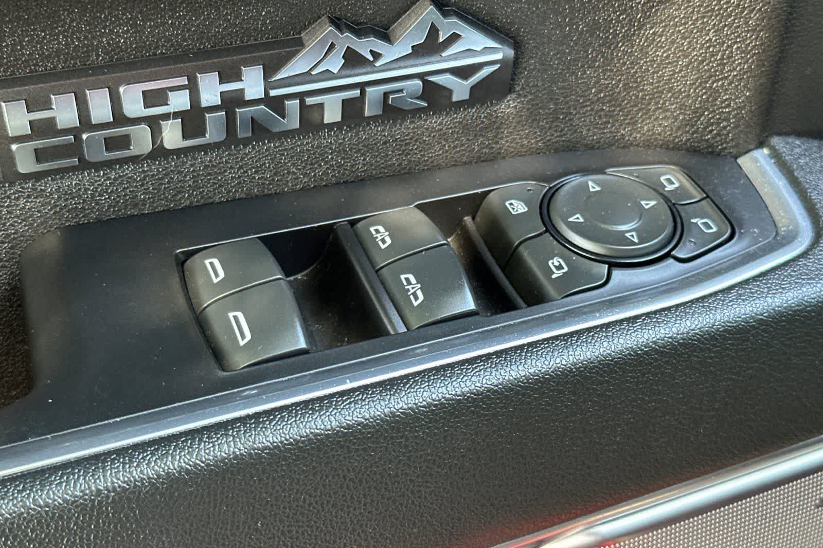 Used 2023 Chevrolet Silverado 1500 High Country w/ High Country Premium Package AWD/4WD image 14