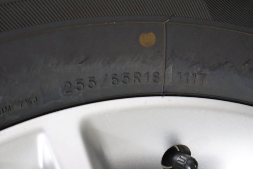 Used 2019 Buick Enclave Essence image 44