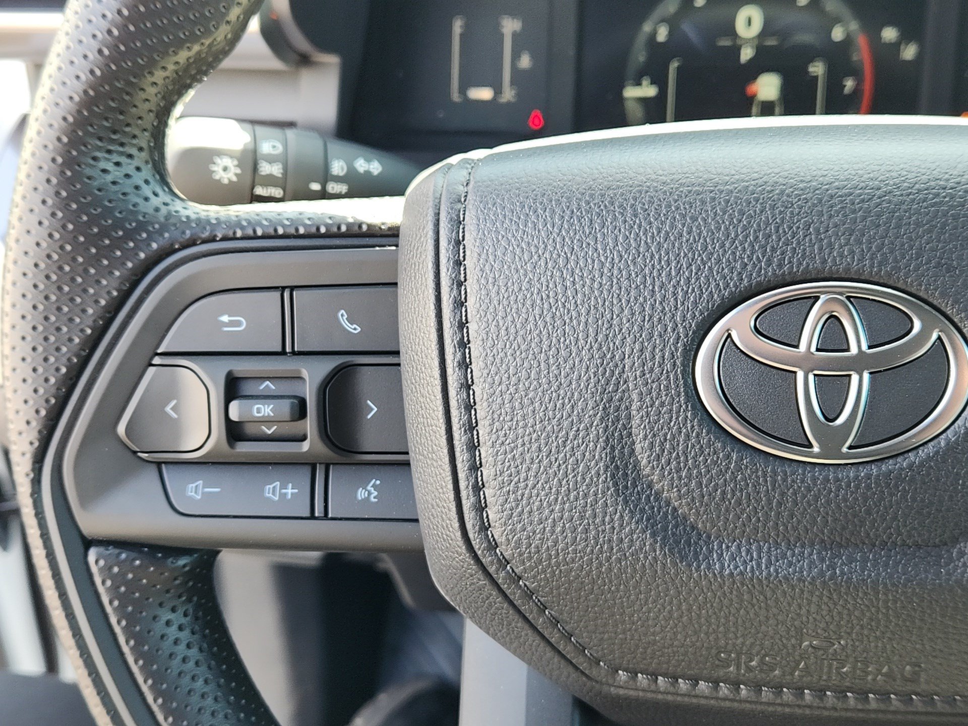 New 2026 Toyota Tacoma SR5 AWD/4WD image 18