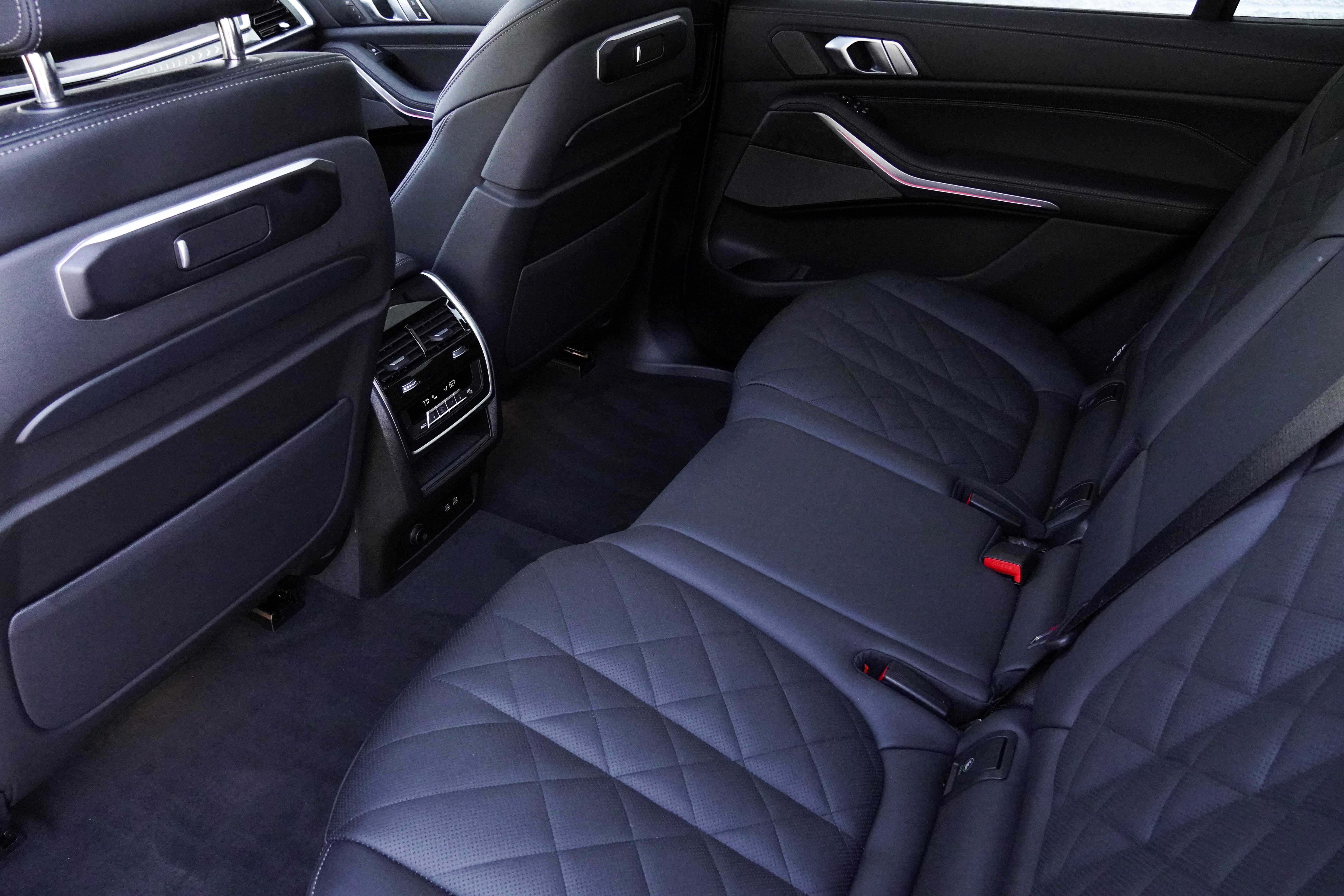 Certified 2026 BMW X7 xDrive40i w/ M Sport Package image 36