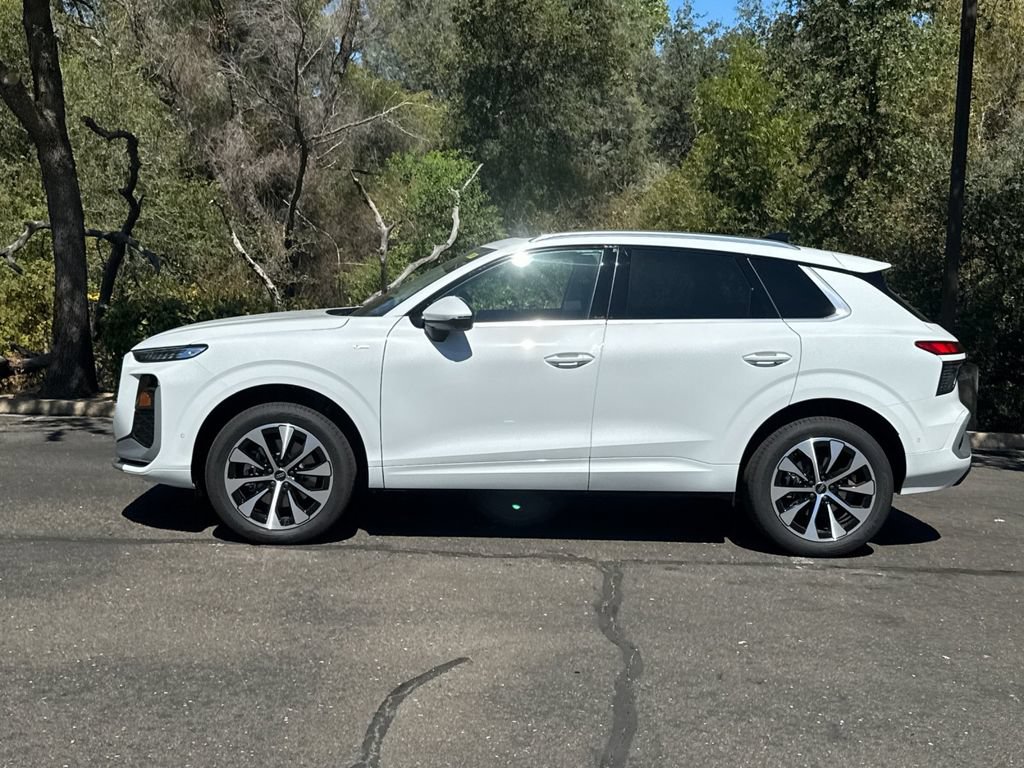 New 2026 Audi Q3 quattro 2.0T AWD/4WD image 8