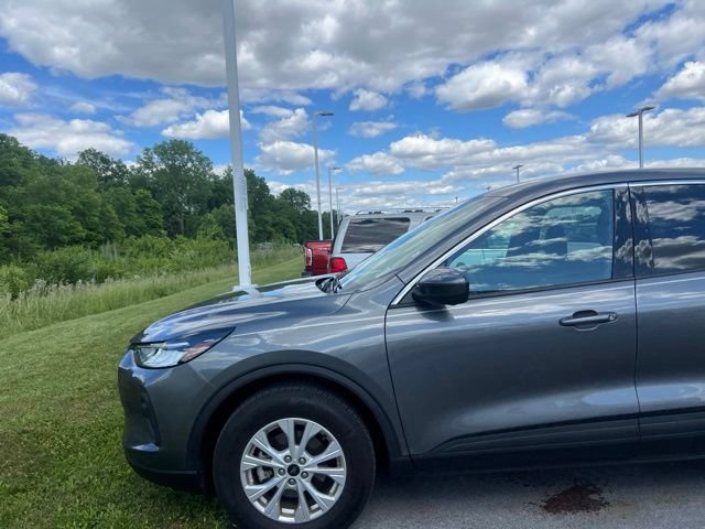 Used 2024 Ford Escape Active w/ Tech Pack #2 AWD/4WD image 9