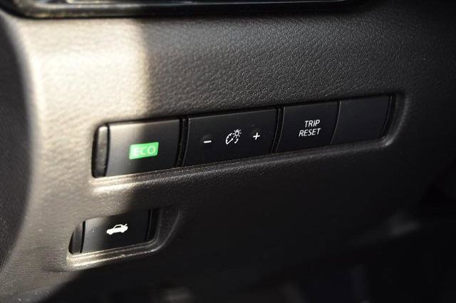 Certified 2025 Nissan Sentra SR image 11