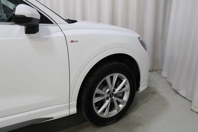 Used 2024 Audi Q3 2.0T Premium w/ Convenience Package AWD/4WD image 28
