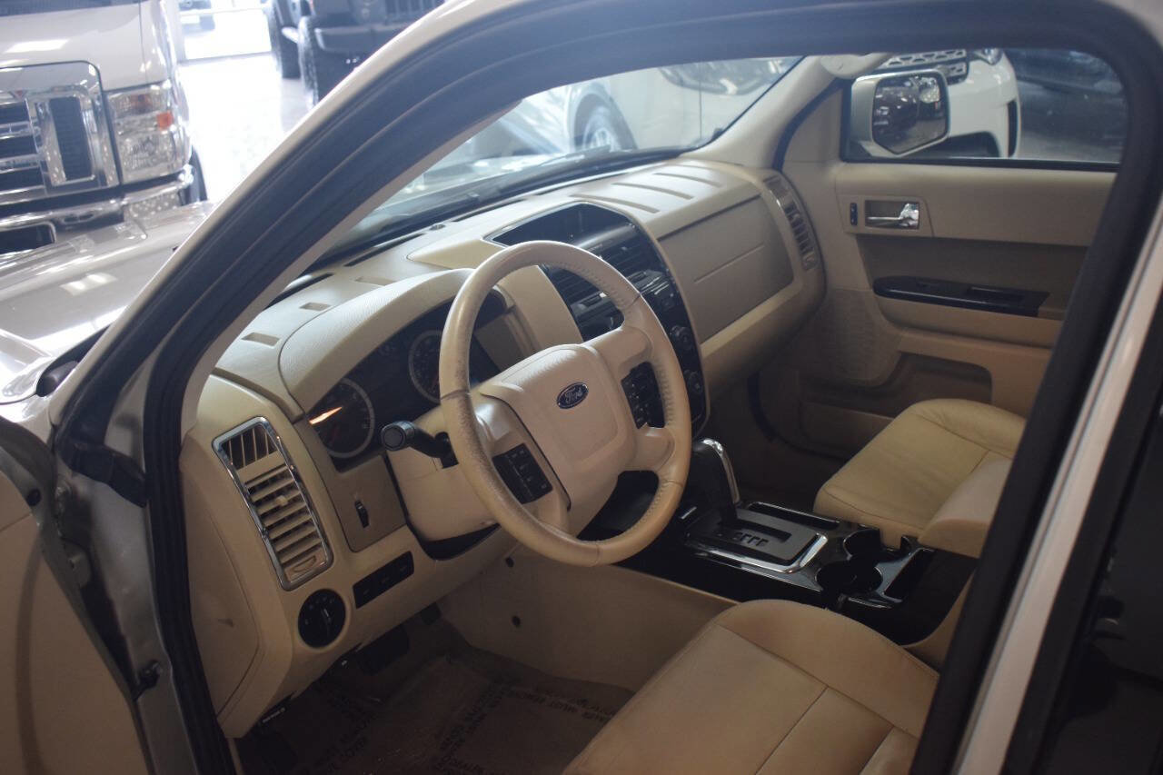 Used 2010 Ford Escape Limited AWD/4WD image 44