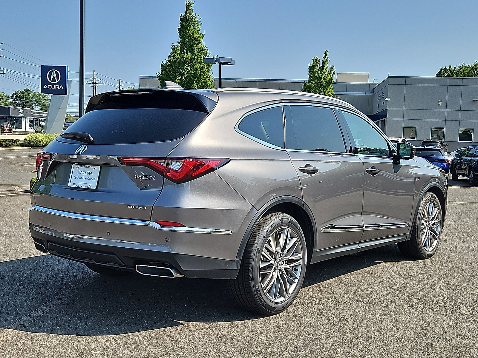 Certified 2023 Acura MDX SH-AWD w/ Advance Package image 7