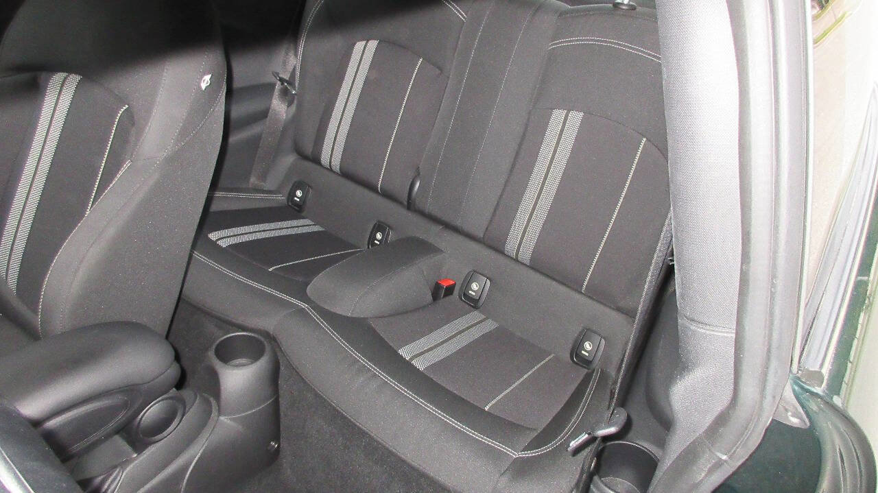 Used 2015 MINI Cooper S FWD image 15