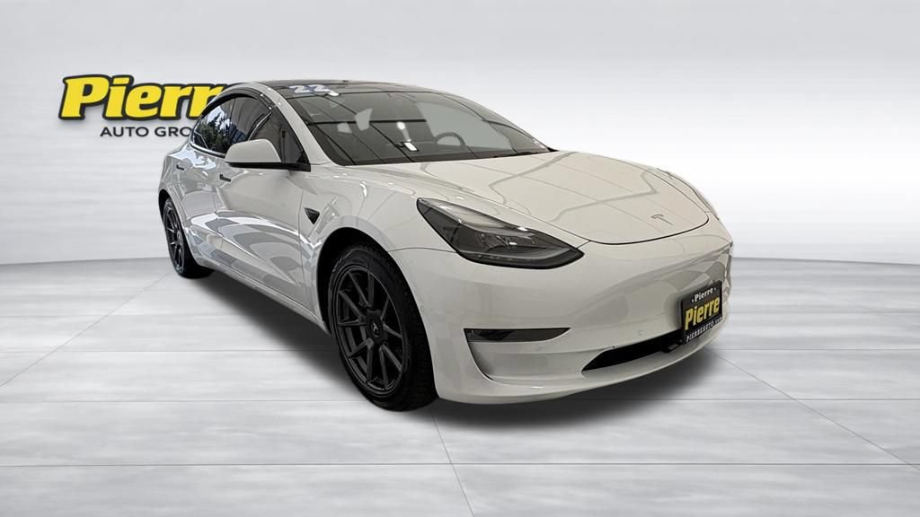 Used 2022 Tesla Model 3 Long Range AWD/4WD image 7