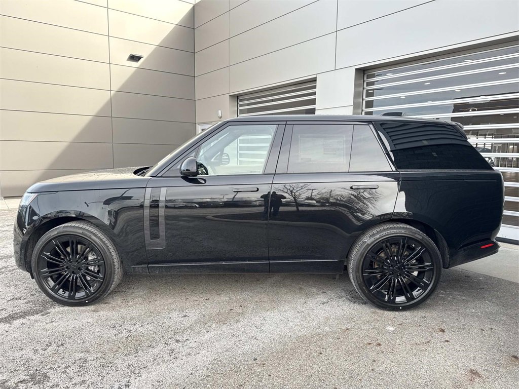 New 2026 Land Rover Range Rover SE image 4