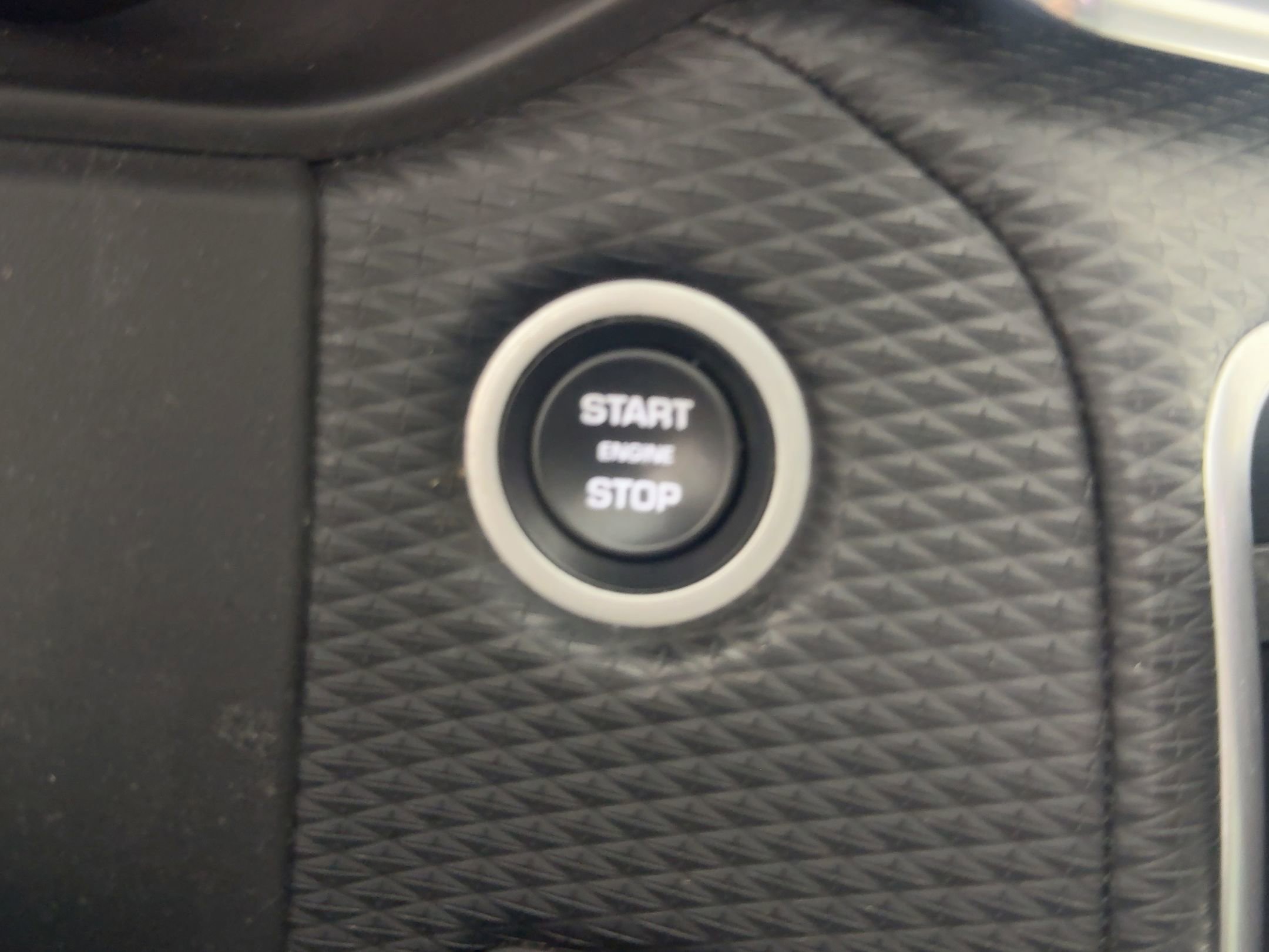 Used 2022 Land Rover Range Rover Velar R-Dynamic S image 25