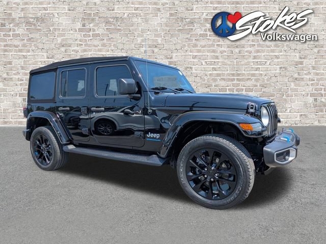 Used 2023 Jeep Wrangler Unlimited Sahara AWD/4WD image 2