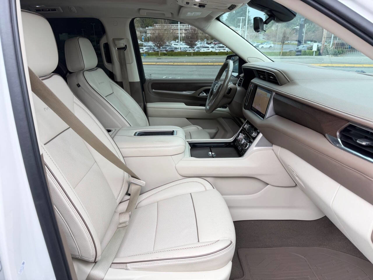 Used 2021 GMC Yukon XL Denali w/ Denali Ultimate Package image 24