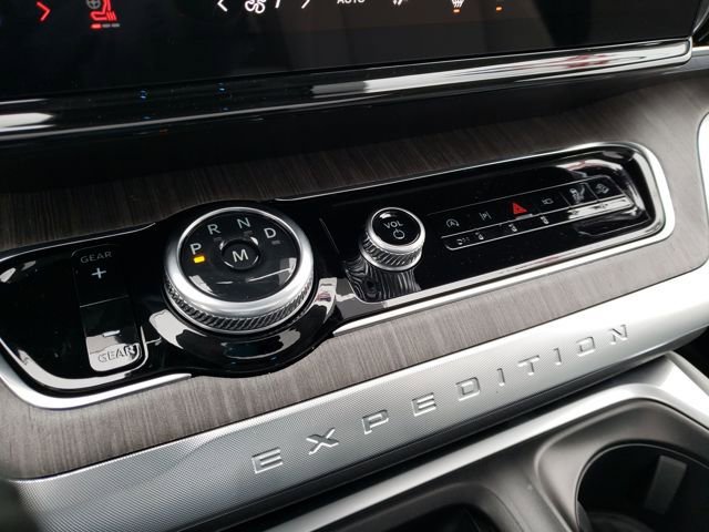 New 2025 Ford Expedition Max Platinum w/ Platinum Ultimate Package image 25