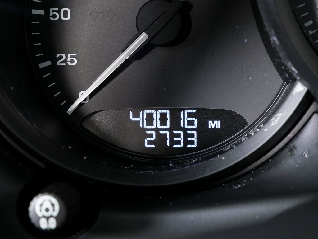 Certified 2022 Porsche Macan S AWD/4WD image 12