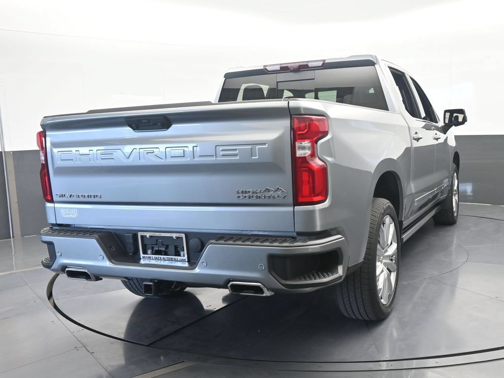 Used 2024 Chevrolet Silverado 1500 High Country w/ Technology Package AWD/4WD image 5