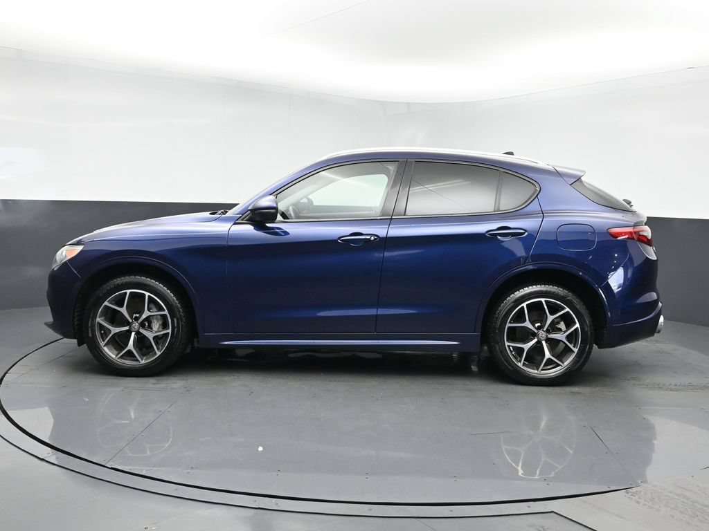 Used 2021 Alfa Romeo Stelvio Ti w/ Active Assist 2 Package TI AWD/4WD image 4