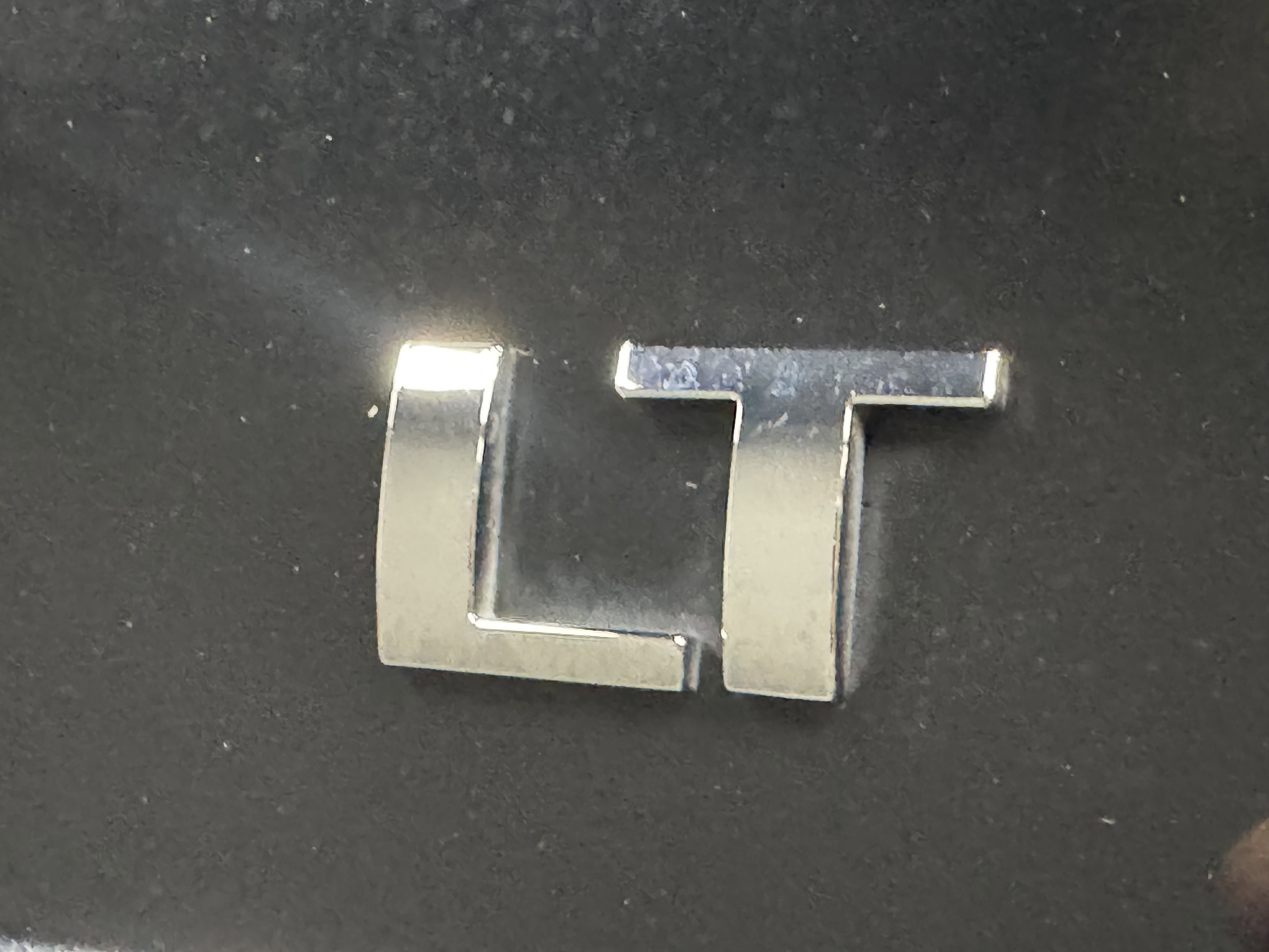 Used 2020 Chevrolet Suburban LT image 9