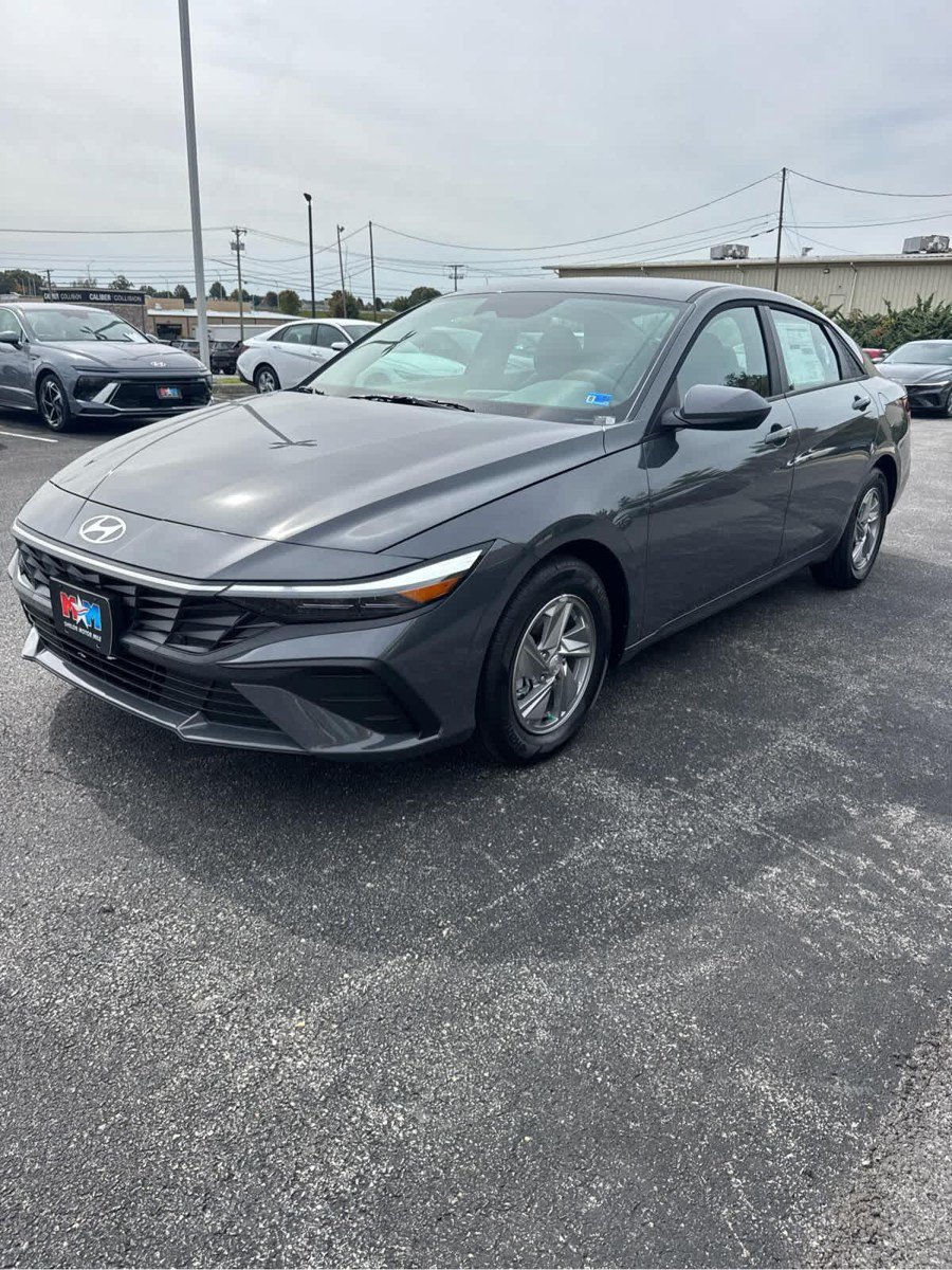 New 2026 Hyundai Elantra SE FWD image 10